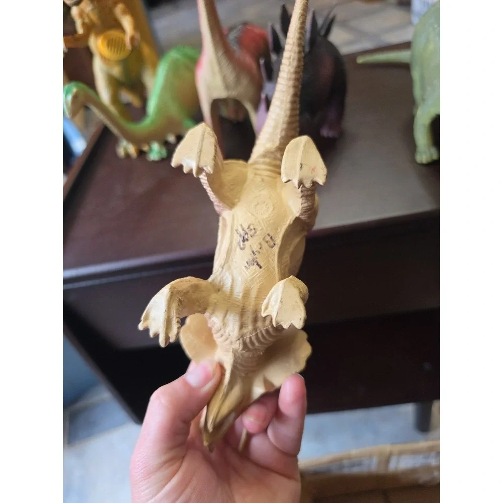 Vtg Dinosaur Toy Lot Set of 7 -‎ Assorted Figures for Kids & Collectors